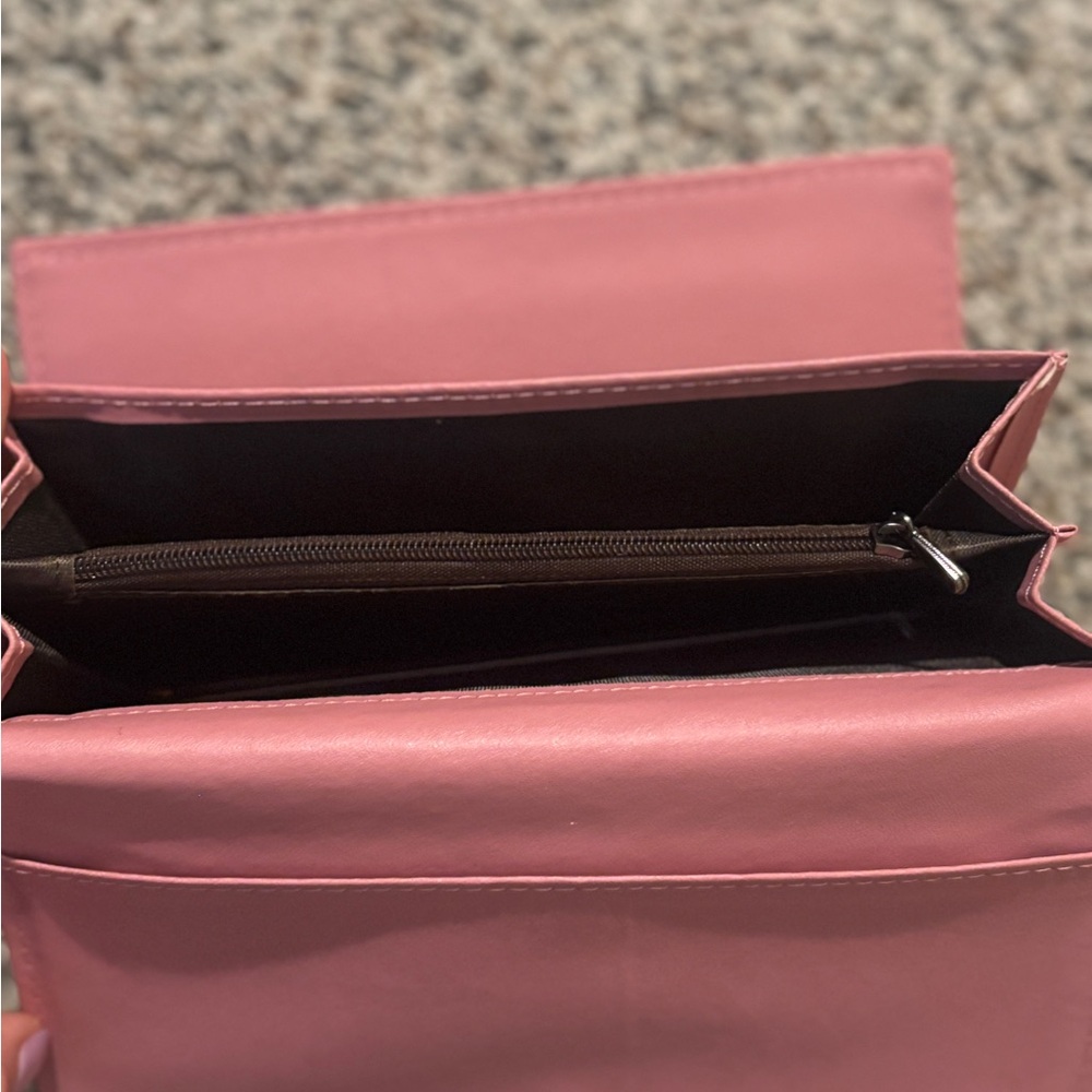 Pink soft leather Wallet - Picture 6 of 8